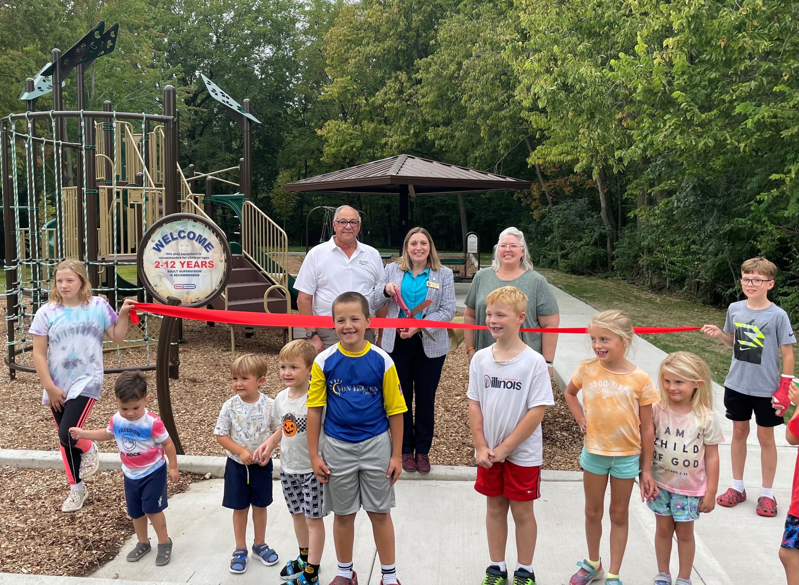 Sen. Ventura at Local Park Ribbon Cutting
